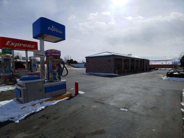 Lotus Car Wash: 5155 Austin Bluffs Pkwy, Colorado Springs, CO 80918